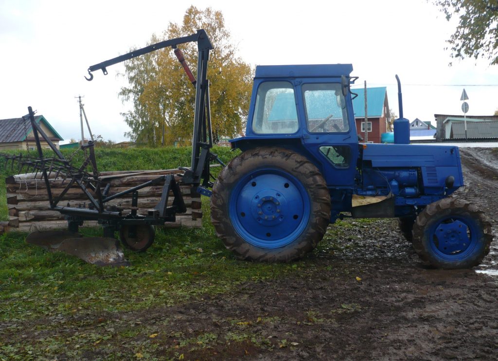 Права на трактор в Болотном